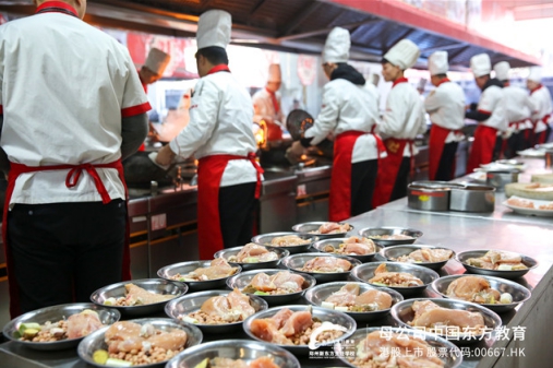 郑州新东方：学厨师该不该去餐厅酒店做学徒？