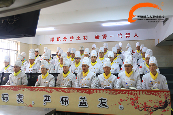 大师进校园|金牌大师孙富利走进天津新东方指导教学