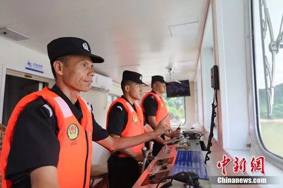 他“吃了熊心豹子胆” 专在湄公河上闯“鬼门关”