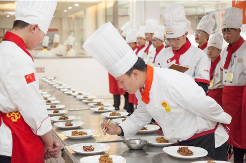学厨从速|猪肉、蔬菜价格连涨，学费即将全面上调！