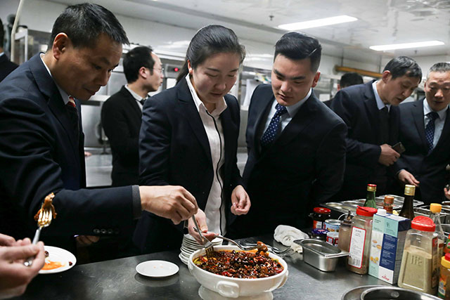 江苏新东方烹饪学校教师如此优秀，那是因为他们一直在，盘他！