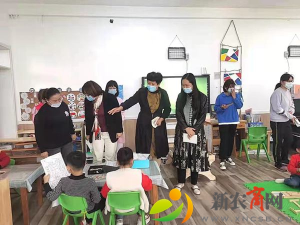 参观了园区建设.jpg