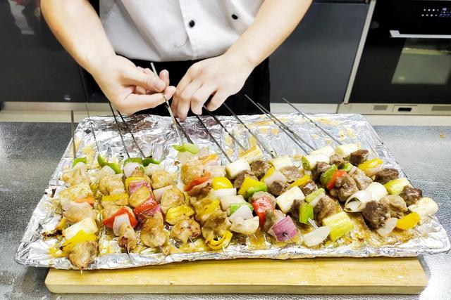 第二届“森歌蒸烤节”启幕 用美味打造森歌品牌大IP！