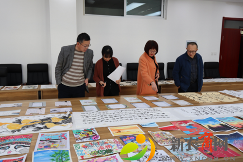 青岛第二卫生学校举办书画展活动374.png
