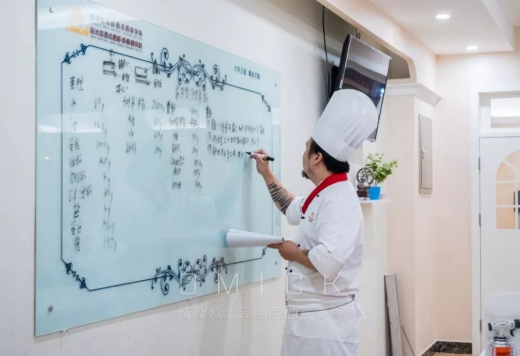 大师之道·精益求精||2019年度成都欧米奇新品发布会圆满落幕!