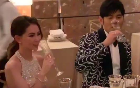 郎朗迎娶24岁德韩混血钢琴家 婚宴上与周杰伦合奏