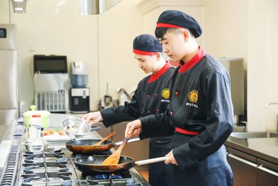 山西新东方烹饪学校：2019年高中毕业学厨师，好就业吗？