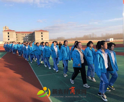 胶州市第二十二中学强教育管理促学生习惯养成