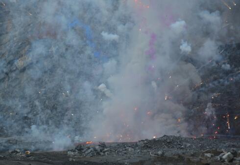 “守初心 践使命 释忠诚”
