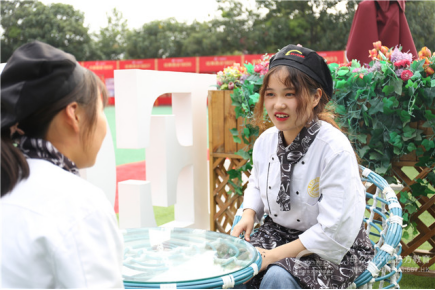 新东方烹饪学校新生故事周稳稳：学西点信心重燃！