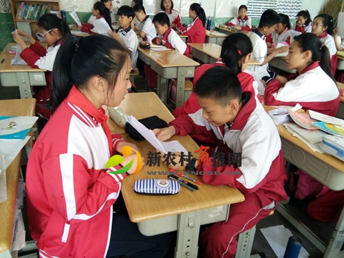 平度经济开发区小学举行“十个一”古诗阅读过关活动