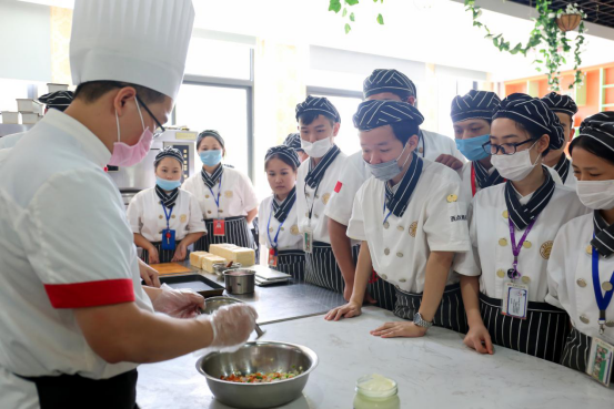 厦门新东方：报名学厨师为什么要赶早？