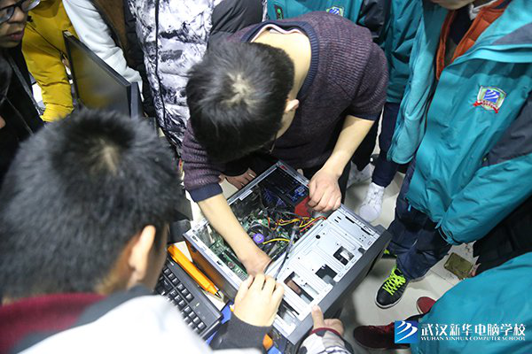 武汉新华：职业高校有哪些专业适合初中生学习？