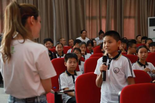 走进12省市，为24万学生带去网络安全知识