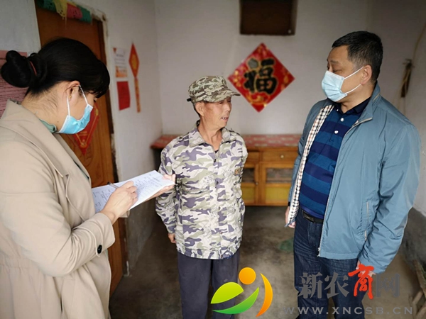 平度市麻兰卫生院开展脱贫攻坚遍访核查工作.jpg
