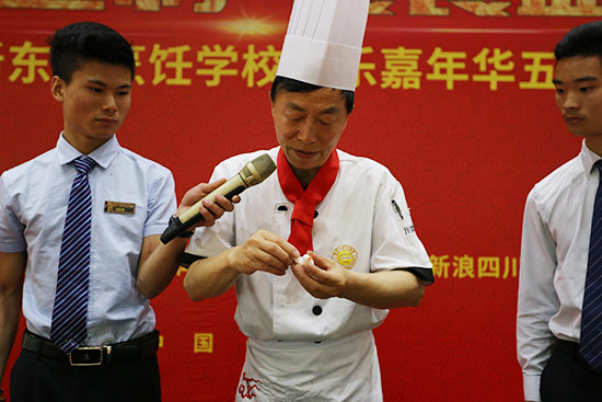 成都新东方：这些选手在大赛中脱颖而出！