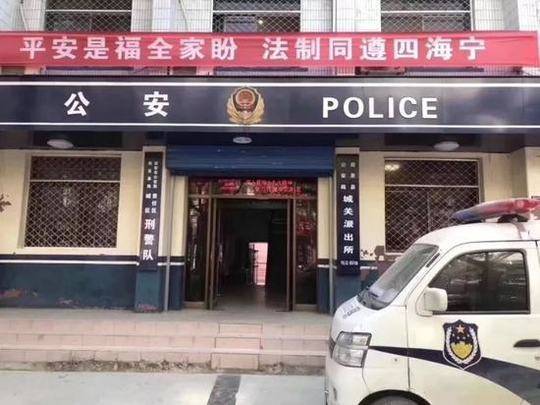 记者调查医院天价停尸费 遭人扒衣殴打关太平间侮辱