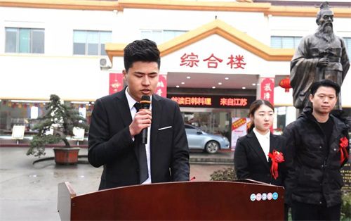 毕业季 | 愿你出走半生 归来仍是少年
