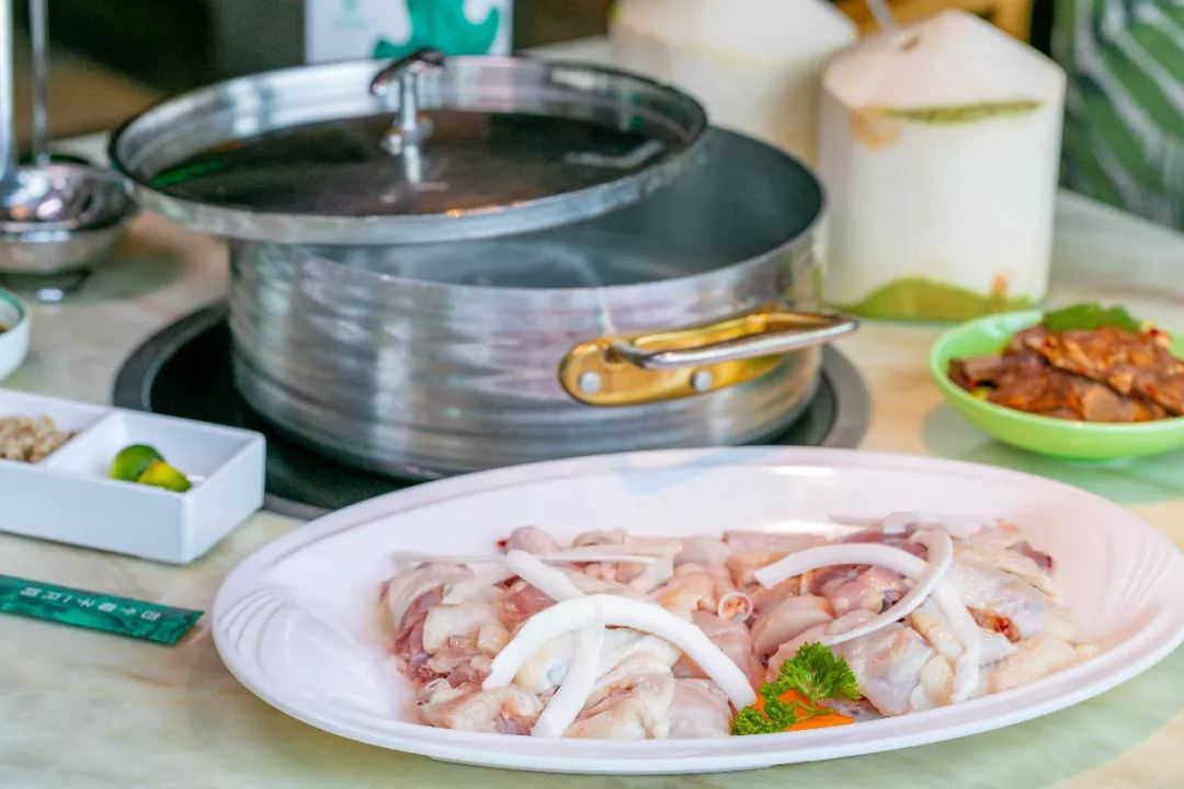 四季椰林椰子鸡首届椰子节暨品牌升级发布会