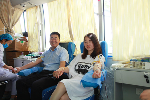 奥润顺达的这帮年轻人，他们以这种方式为党庆生！