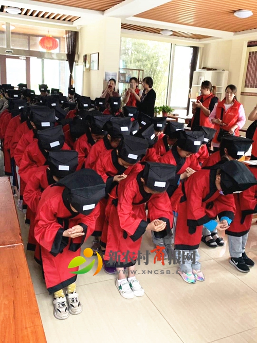 胶州市杜戈庄小学：走在学习的路上