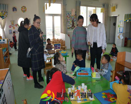 平度市明村镇中心幼儿园开展村办园观摩活动