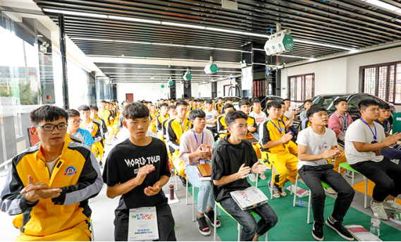 贵州万通：什么技术就业好， 汽修技术就不错