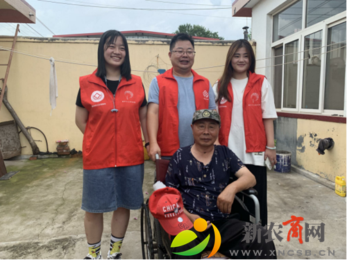 八一建军节慰问困难老兵1050.png