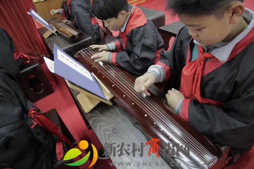 胶州市阜安小学走进孔子六艺园开展研学活动