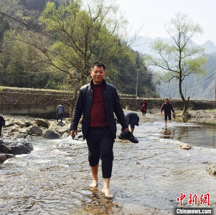 浙江农村指导员筑起“桃花源” 村民点赞“未来可期”
