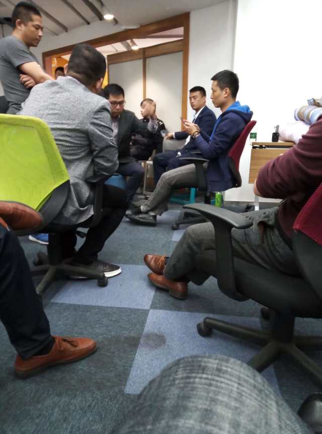 饿了么未来餐厅遭代理商围堵，索要赔偿之路有多难？