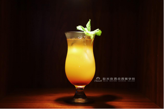 南京欧米奇：做调酒师怎么样，调酒师工资大概多少？