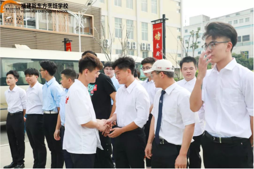 [ 从新生到毕业生 ] 感谢你，我的福建新东方烹饪学校~