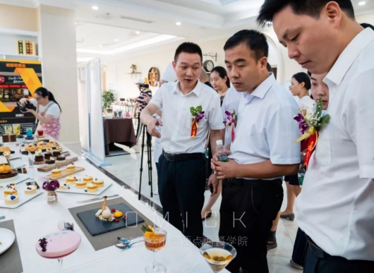 大师之道·精益求精||2019年度成都欧米奇新品发布会圆满落幕!