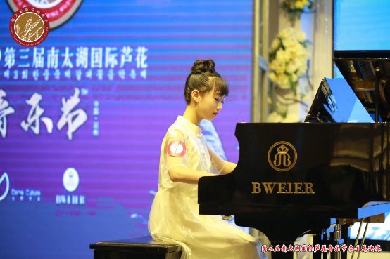 傍太湖岸,闻歌声起 | 记第三届南太湖国际芦花音乐节