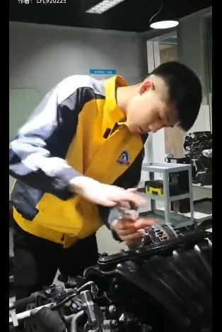 【万万没想到】高手高手高高手，这才是汽车界的高手呀