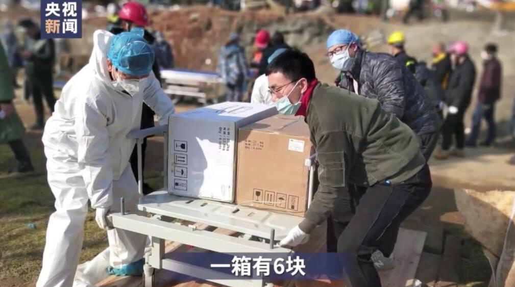 男护士长一天走5万多步 解密如何用6小时准备好94间病房