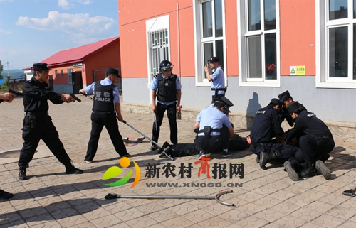 图里河森林公安局开展联合处置突发事件演练