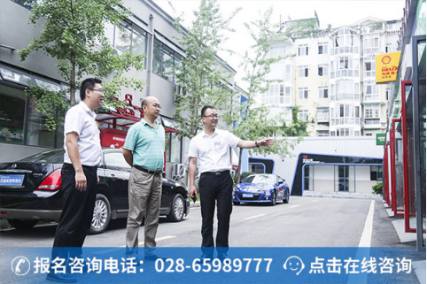 与顶级专家面对面 畅游精彩汽车梦