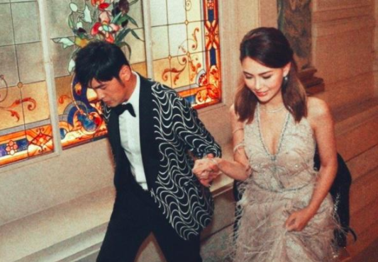 郎朗迎娶24岁德韩混血钢琴家 婚宴上与周杰伦合奏