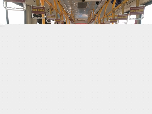 战“疫”一线：青岛城阳公交保洁员王海霞 保障80辆公交车日常消毒