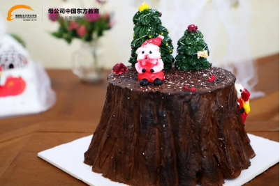 圣诞梦幻级展台！快来接住福建新东方这波圣诞惊喜！