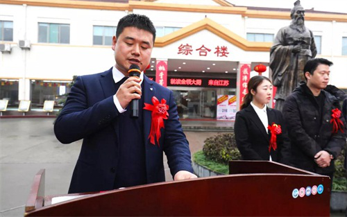 毕业季 | 愿你出走半生 归来仍是少年