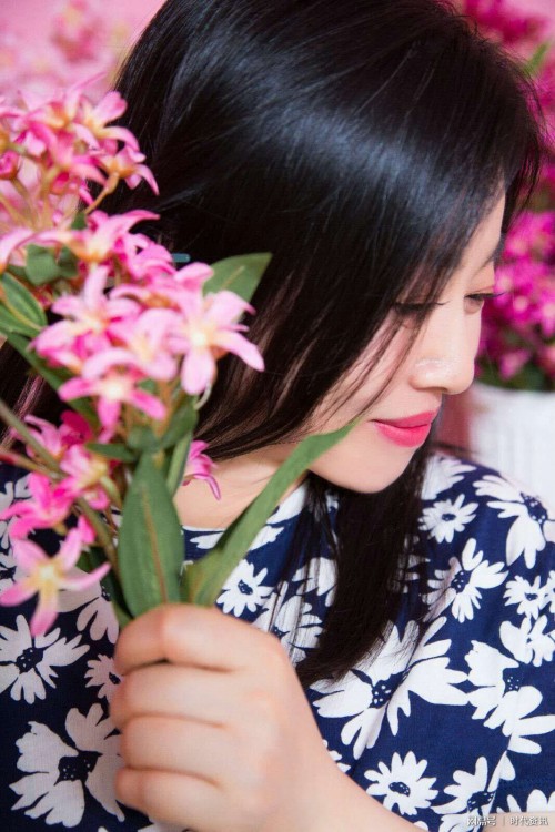 美女作家陈韵妃的文学创作之路