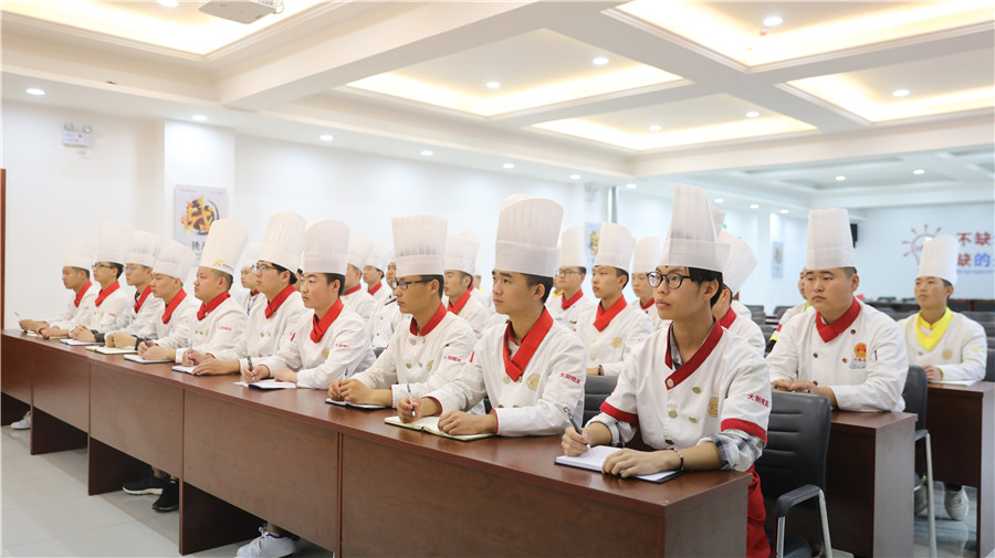 陕西新东方烹饪学校：校企合作定向培养，就业单位早知道