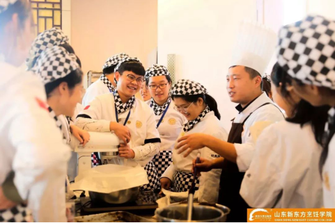 2020年初高中生学什么好？来山东新东方学厨师，技能学历双丰收！