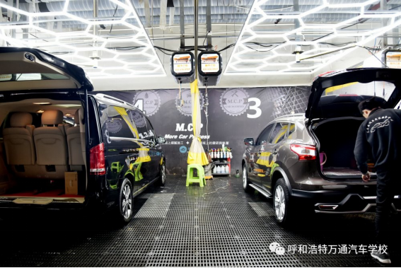 想创业？这些条件少一个都不行，呼和浩特万通助力创业学子成功当老板创业