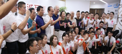 龙鼎炉火锅核心品牌，特色鲜明，不愁客源