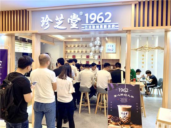 陈宁迪：人气品牌广告多渠道投放也好