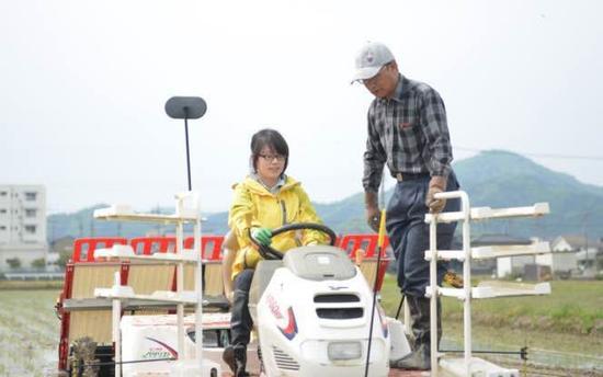 揭秘华西村：女不外嫁 富三代开豪车去村企上班